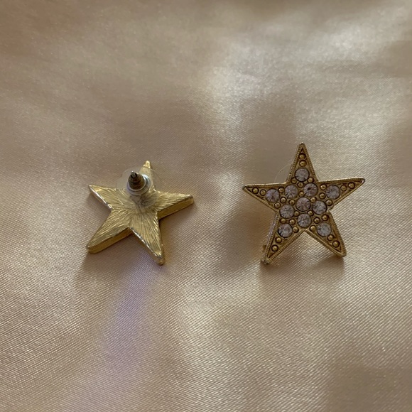 Gold Star Earrings - Picture 2 of 2